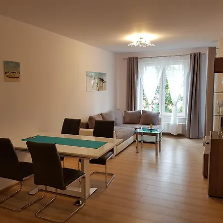 아파트 Apartament Osiedle Polanki 코워브제크